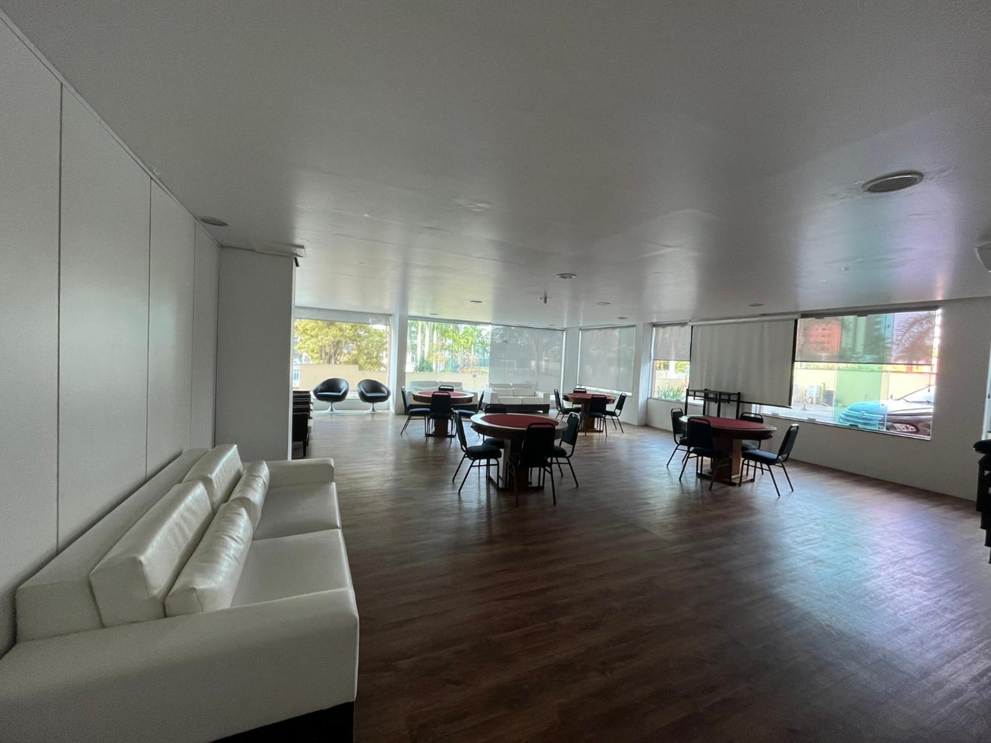 Lindo Flat Em Riviera - Proximo Da Praia E Novinho *